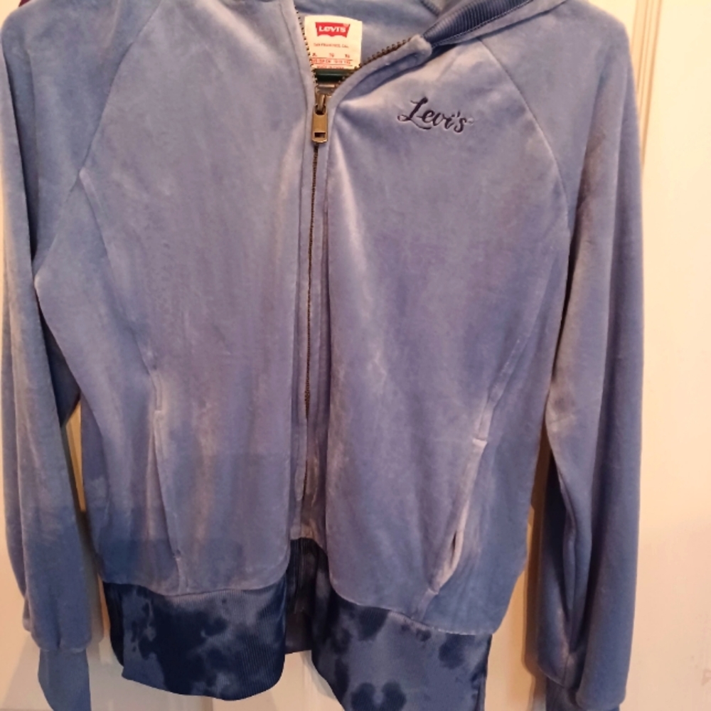 NWT Levi's XL Valor Hoddie Girls